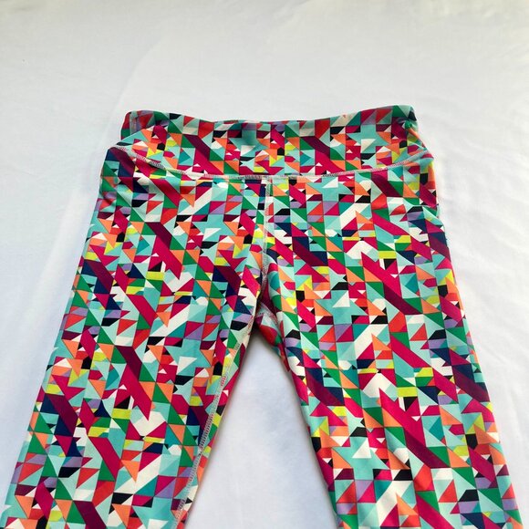 Fabletics Salar Printed PowerHold® Crop Leggings Pixel Print Multi Size Medium - Picture 4 of 9
